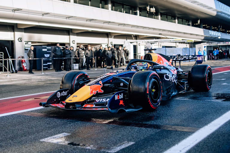 Isack Hadjar im Rennwagen von Red Bull Racing