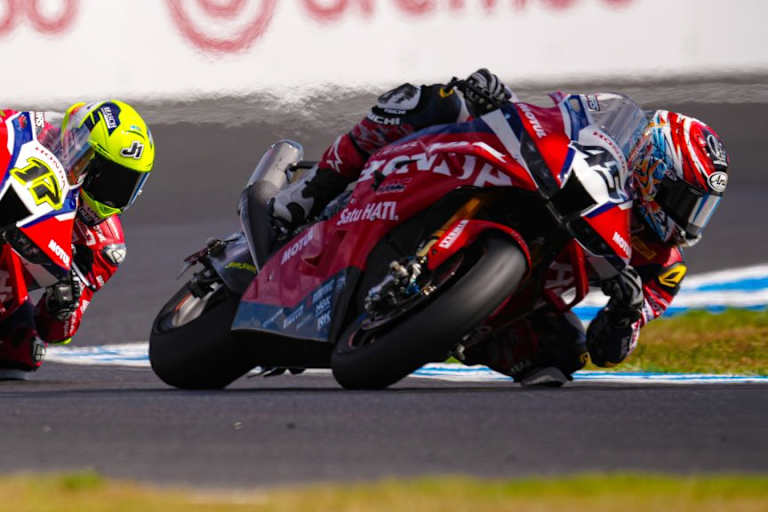 Gaststarter Ryan Vickers und Chantra-Ersatz Tetsuta Nagashima