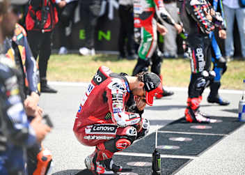 Mitten drin im Drama-GP von Catalunya: Ducati-Pilot Pecco Bagnaia