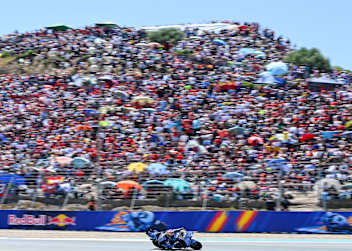 Alex Marquez triumphierte vor großer Heimkulisse