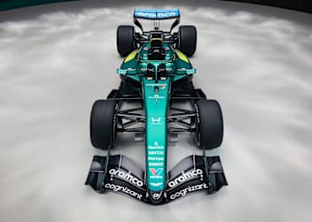 Der Aston Martin in matt Grün