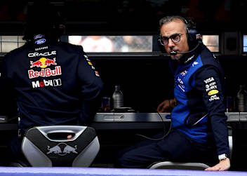 Red Bull Racing-Teamchef Laurent Mekies weiss, was Max Verstappen will