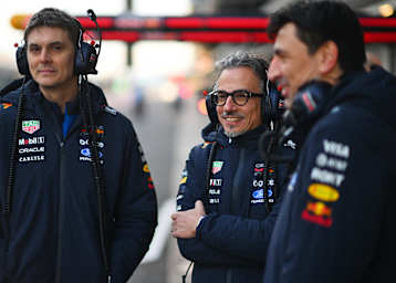 Teamchef Laurent Mekies freut sich über den gelungenen Barcelona-Test