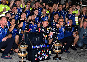 Red Bull Racing feiert in Malaysia den Sieg von Max Verstappen