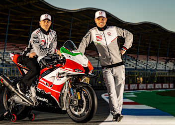 Auch Axel Bassani (li.) und Alex Lowes werden instruieren