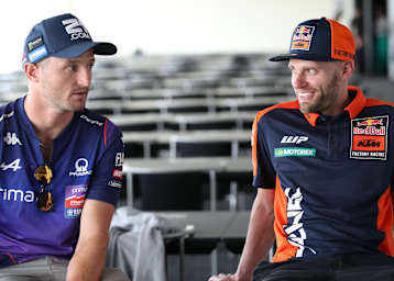 Jack Miller (li.) und Brad Binder fahren 2027 Superbike-WM
