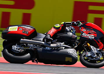 Wieder siegreich: Bagger-Pilot Andrea Iannone