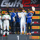 Williams-Teamchef James Vowles (Zweiter von rechts)