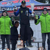 Das Podium von Pernes les Fontaines