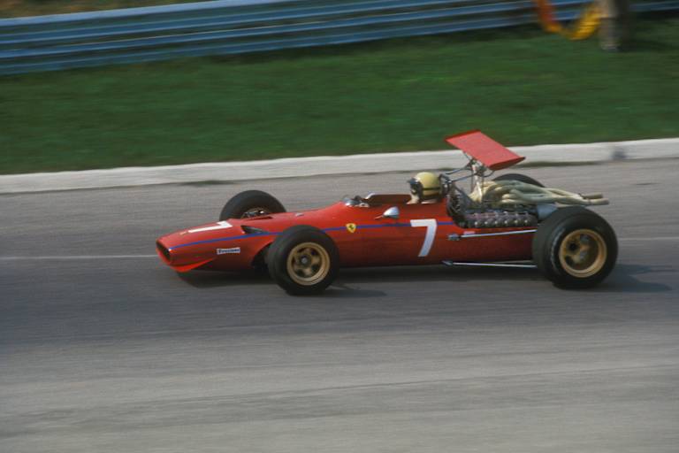 Derek Bell mit seinem Ferrari in Monza 1968