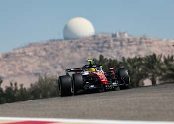 Lewis Hamilton drehte am letzten Tag des ersten Bahrain-Tests viele Runden 