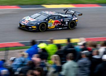 Der ABT Lamborghini Temerario GT3 in der DTM im Red-Bull-Design