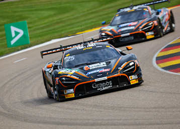 Ben Dörr sorgt für einen McLaren-Sieg