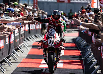 Wieder ein Triple von Ducati-Star Nicolo Bulega