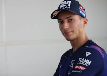 Toprak Razgatlioglu verfolgt den SBK-Auftakt aus der Ferne