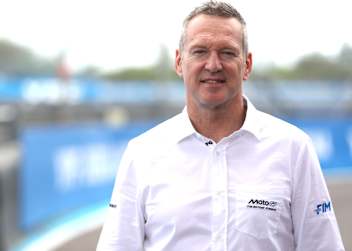 Seit 2025 leitet Simon Crafar die FIM MotoGP Stewards