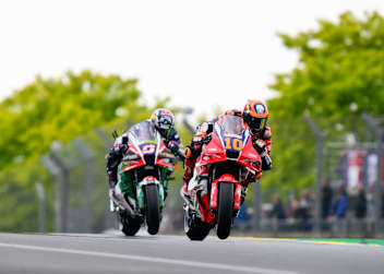 Luca Marini vor Johann Zarco