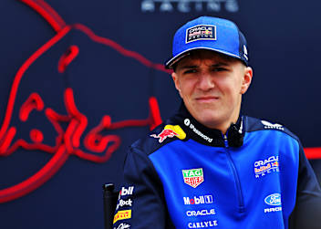 Isack Hadjar sprach im Fahrerlager von China über die Rennabsagen im April