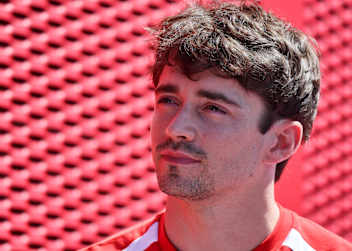 Leclerc hat einen besonderen Hochzeitswunsch an seinen Teamkollegen 