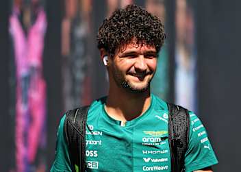 Jak Crawford darf wieder im AMR26 ausrücken