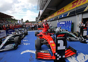 Charles Leclerc nach seinem Sieg in Spa-Francorchamps 2019