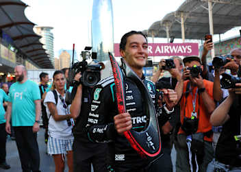 George Russell holte in Baku seinen dritten Saisonsieg