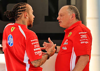 Lewis Hamilton und Ferrari-Teamchef Fred Vasseur