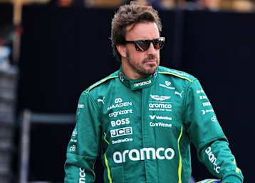 Alonso hofft, dass die Teamchef-Rolle Newey nicht ablenken wird