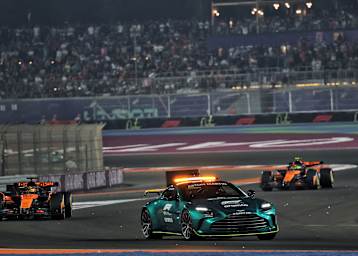 2025 gab Bernd Mayländer in Katar noch im Safety-Car von Aston Martin Gas