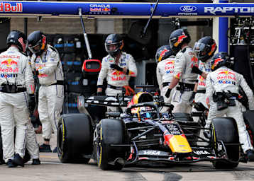 Max Verstappen beim Boxenstopp in Austin