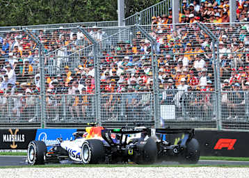 Liam Lawson gegen Sergio Perez