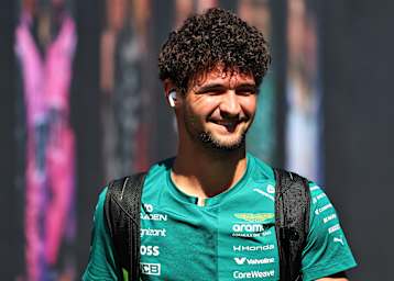 Jak Crawford darf wieder im AMR26 ausrücken