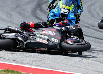 Jorge Martin und Raul Fernandez beim Crash