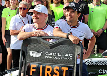 Valtteri Bottas und Sergio Perez