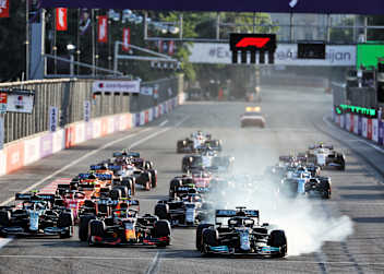 In der ersten Kurve des Baku City Circuit wird's oft heiss