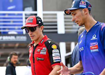 Marc Marquez mit Toprak Razgatlioglu