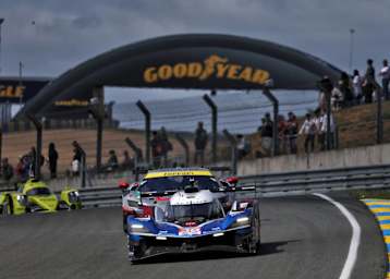 Alpine A424 vor LMGT3 und LMP2 in Le Mans