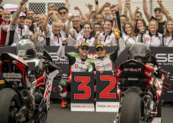 Alex Lowes und Axel Bassani jubelten auf Phillip Island gemeinsam