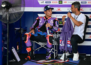 Toprak Razgatlioglu mit Manager Kenan Sofuoglu