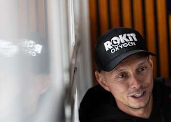 Van der Mark traf sich mit SPEEDWEEK.com in der neuen BMW-Hospitality