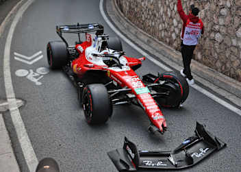 Charles Leclerc schlug bei seinem Heimrennen in der letzten Kurve ein