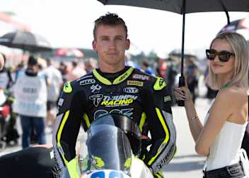 Oli Bayliss mit Freundin