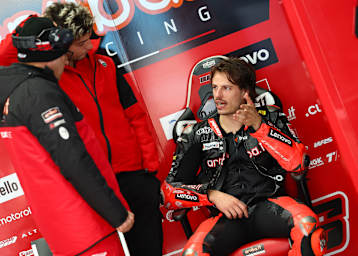 Nicolo Bulega gibt bei Ducati die Richtung vor