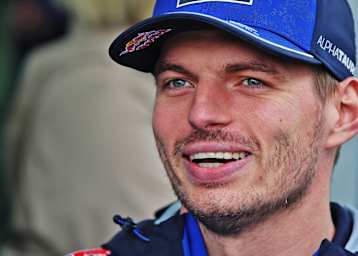 Max Verstappen ist überzeugt: Russell fokussiert sich derzeit auf die F1
