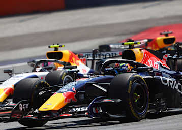 Isack Hadjar (Red Bull Racing, vorne) gegen Liam Lawson (Racing Bulls)