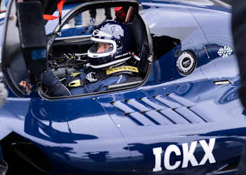 Jacky Ickx im Genesis GMR-001-Hypercar