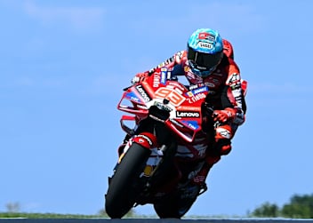 Weltmeister Marc Marquez beendet das FP1 mit der Bestzeit