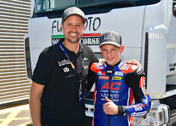 Tom Lüthi mit Nachwuchshoffnung Alessio Arnold