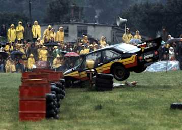 Crash mit Wassertonne: Armin Hahne im Escort RS