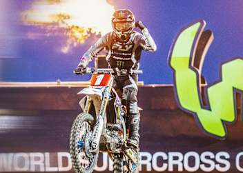 Max Anstie gewann den SX2 Saisonauftakt in Calgary